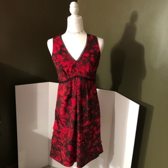 Simply Vera Wang Red and Black Dress Size 2 - Picture 1 of 7